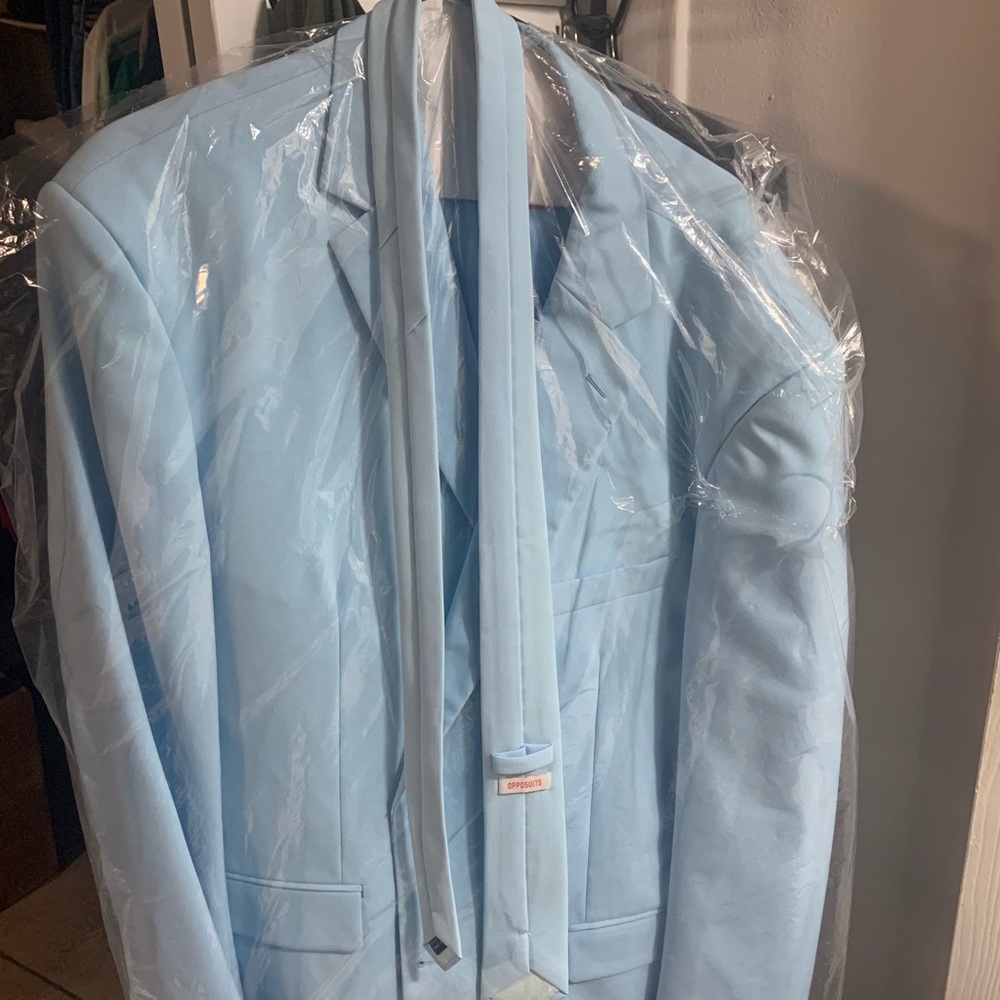 Men’s baby blue suit